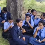 https://news4u36.in/student-protest-against-teacher-madhuri-atmanand-school/