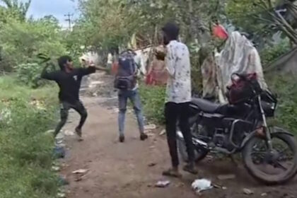 https://news4u36.in/korba-drunk-youth-belt-beating-video-viral/