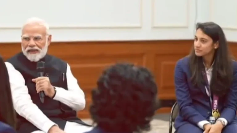 https://news4u36.in/pm-modi-chat-with-indian-women-cricket-team-video/