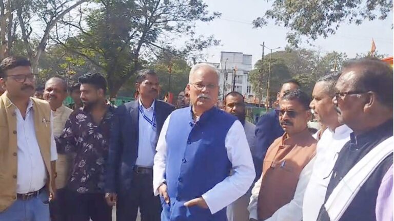 https://news4u36.in/bhupesh-baghel-meets-kavasi-lakhma-central-jail/