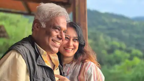 https://news4u36.in/ashish-vidyarthi-accident-wife-rupali-barua/