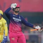 धोनी के बिना बिखरी CSK, 15 साल के लड़के ने अकेले ही खत्म कर दिया मैच!