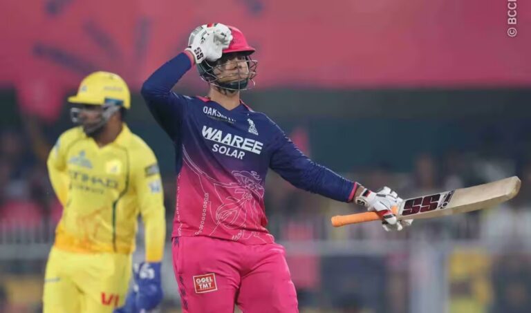 धोनी के बिना बिखरी CSK, 15 साल के लड़के ने अकेले ही खत्म कर दिया मैच!