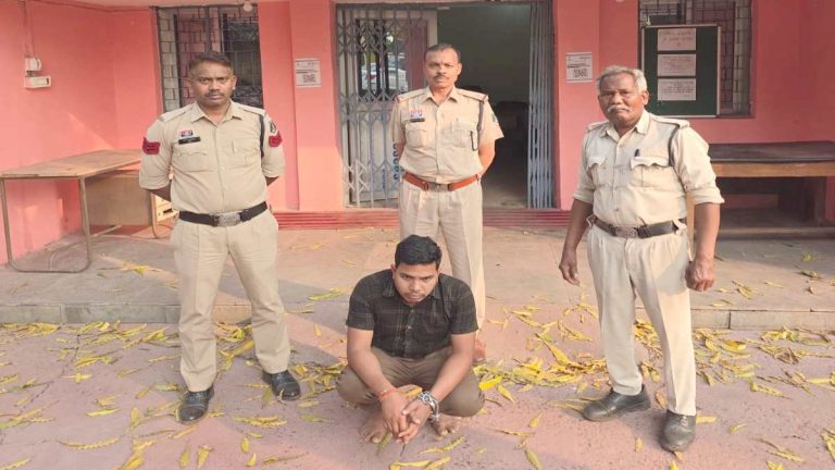https://news4u36.in/raigarh-blackmailing-case-woman-suicide-mahendra-gupta-arrested/