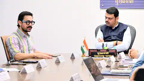 https://news4u36.in/aamir-khan-meets-cm-fadnavis-paani-foundation-reason/