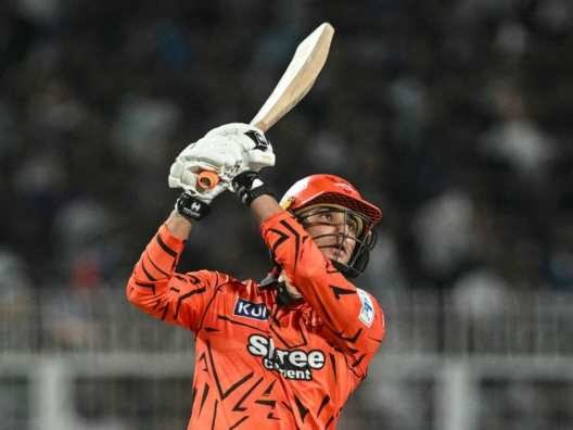 Abhishek Sharma ने कर दी बड़ी गलती, BCCI ने तुरंत ठोक दिया जुर्माना