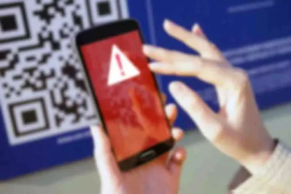 रायपुर में कर्मचारी की चालाकी देख रह जाएंगे दंग, QR बदलकर लूटे लाखों
