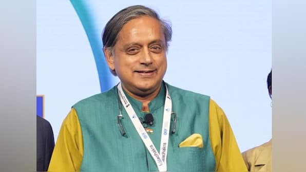Shashi Tharoor के काफिले पर हमला! गनमैन-ड्राइवर को बेरहमी से पीटा