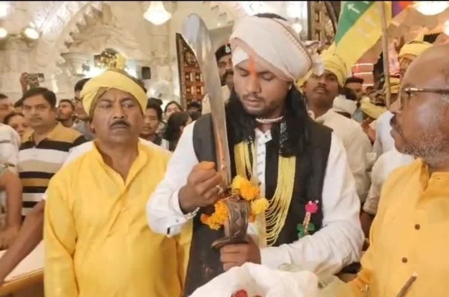 मां बम्लेश्वरी धाम में फिर बवाल! बैगा पूजा के बाद किशोर नेताम जेल भेजे गए