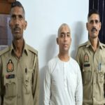 भक्ति के नाम पर बिछाया जाल, पुलिस छापे में खुली फर्जी साधु की गंदी दुनिया