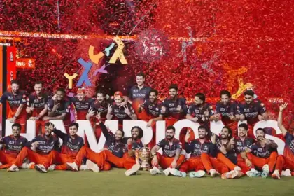 IPL 2026 ने मचा दी तबाही! 18 साल में पहली बार टूटे 10 बड़े रिकॉर्ड
