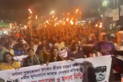 बांग्लादेश में हिंदुओं का फूटा गुस्सा, ढाका में गूंजे 'जय श्री राम' के नारे