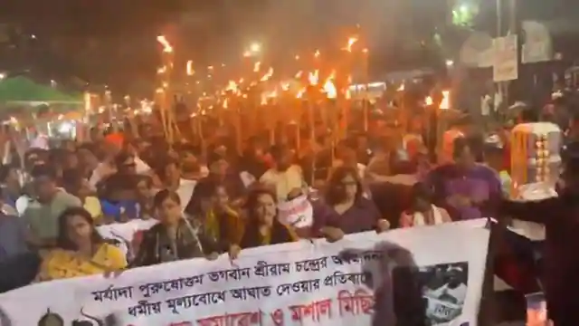 बांग्लादेश में हिंदुओं का फूटा गुस्सा, ढाका में गूंजे 'जय श्री राम' के नारे