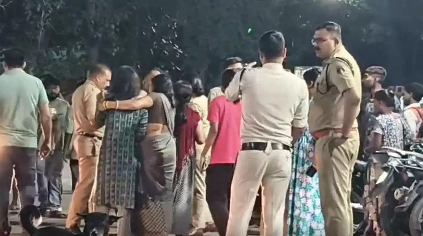 कोरबा में गैंगवार जैसा हमला! घर में घुसकर युवक को पीटा, युवती से मारपीट का आरोप