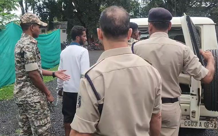 छत्तीसगढ़: घर का रक्षक ही बना भक्षक! 8 साल की बेटी से दुष्कर्म, मां ने पहुंचाया जेल