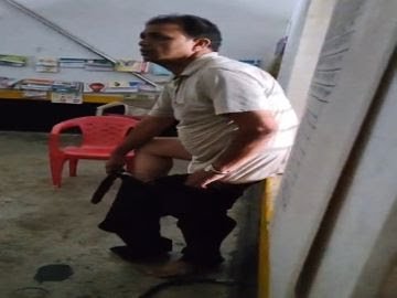 https://news4u36.in/janjgir-headmaster-obscene-act-school/