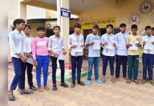 धमतरी के स्कूल में हैरान करने वाली घटना, छात्र ने 12+ बच्चों को काटा, मचा हड़कंप
