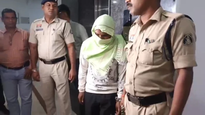 https://news4u36.in/raipur-cycle-man-followed-women-one-murdered-another-attacked/