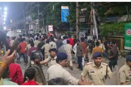 https://news4u36.in/bilaspur-social-media-comment-stone-pelting-police-action/