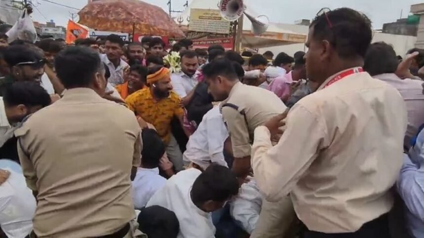 https://news4u36.in/ujjain-mahakal-temple-crowd-nagchandreshwar/