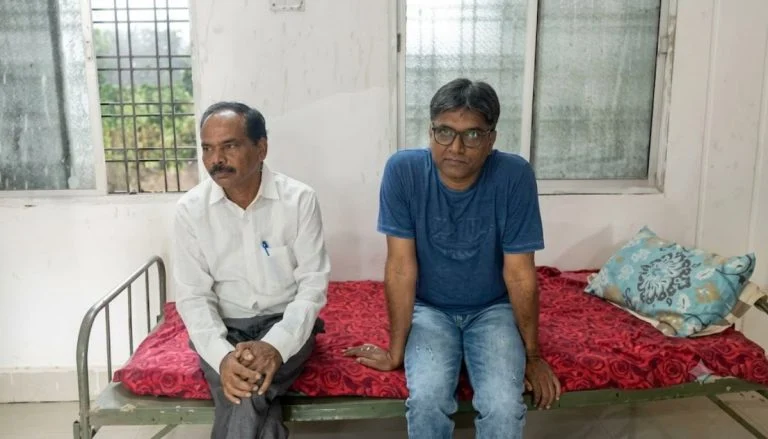 https://news4u36.in/ambikapur-furniture-scam-acb-action-3-arrested/