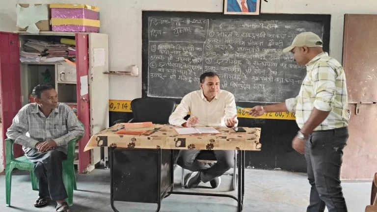 https://news4u36.in/drunk-headmaster-suspended-korea-chhattisgarh/