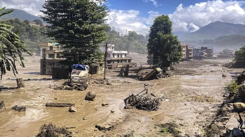 https://news4u36.in/nepal-flood-105-indians-among-400-missing/
