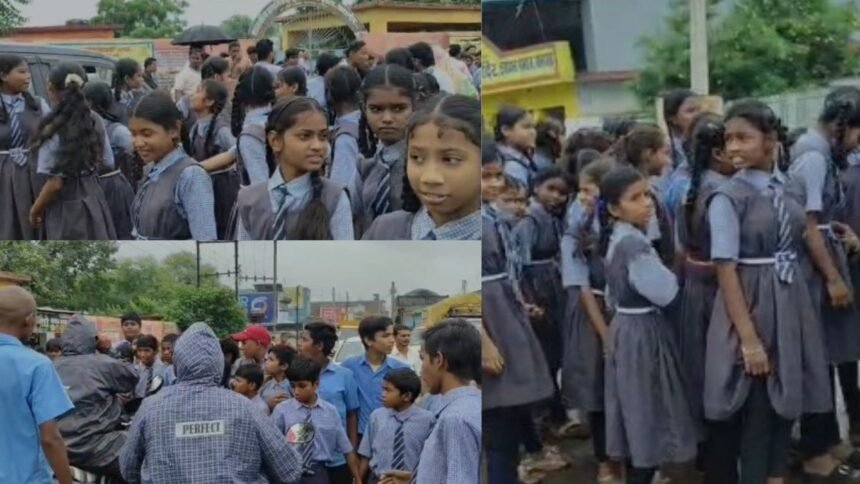 https://news4u36.in/school-toilet-demolition-protest-students-road-blockade-paragaon-raipur/